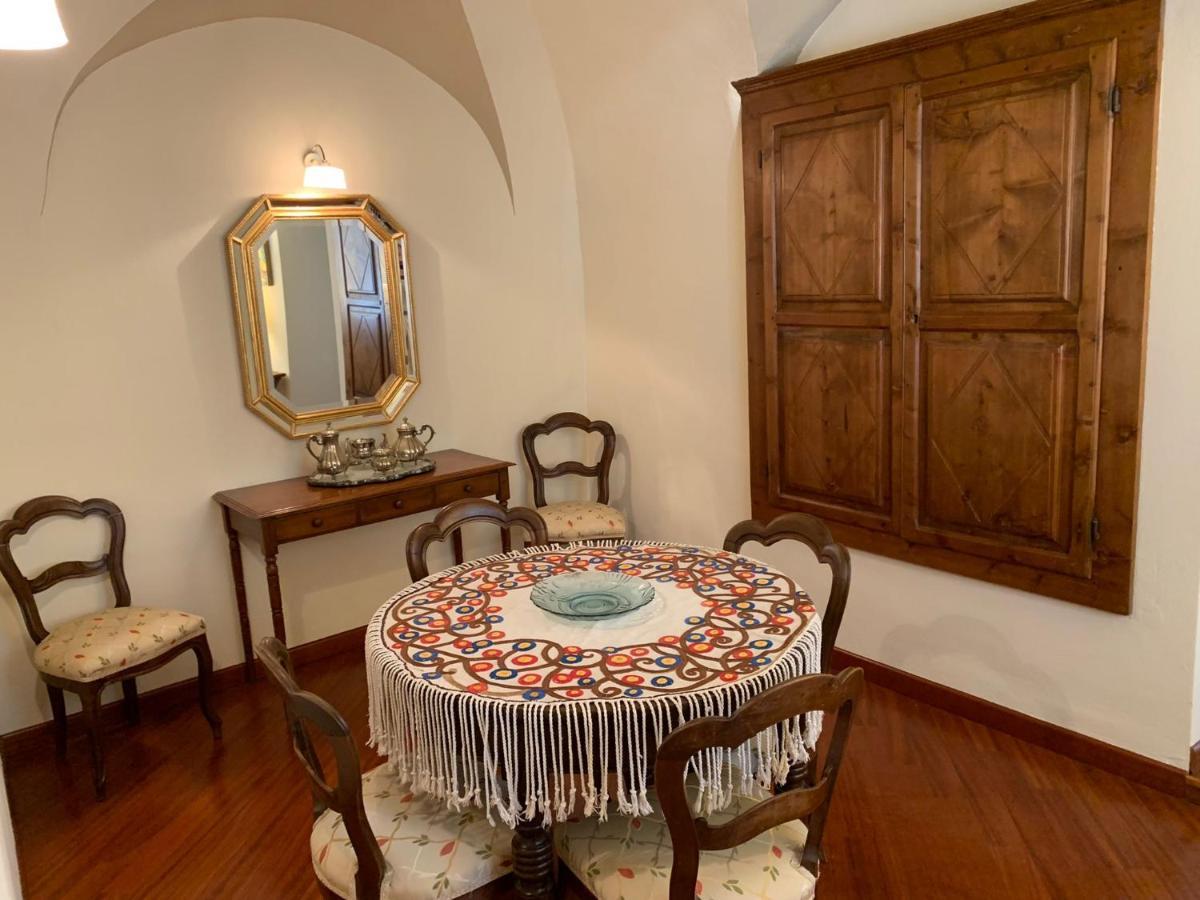 Апартаменти Casa Di Marzi Аоста Екстер'єр фото